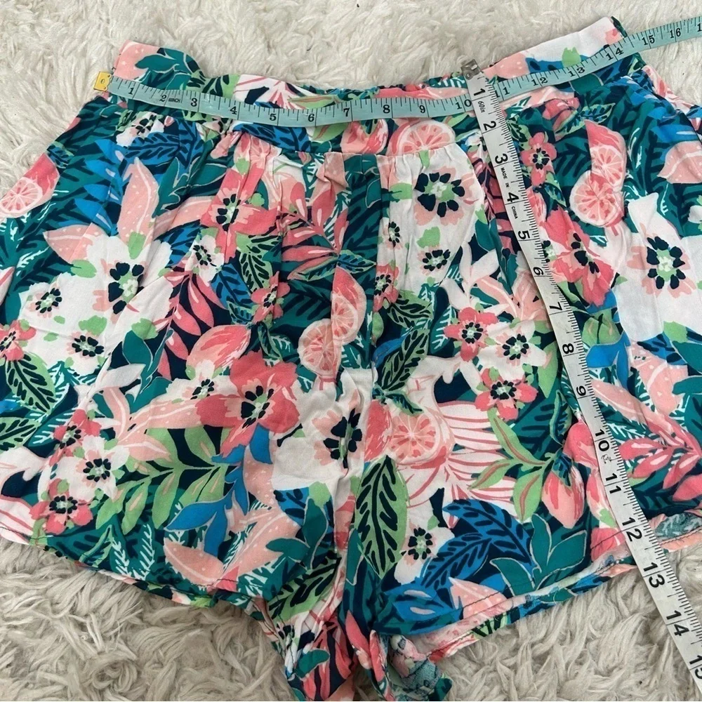 Love & Piece Collective Tropical Print Rayon Shorts NWOT